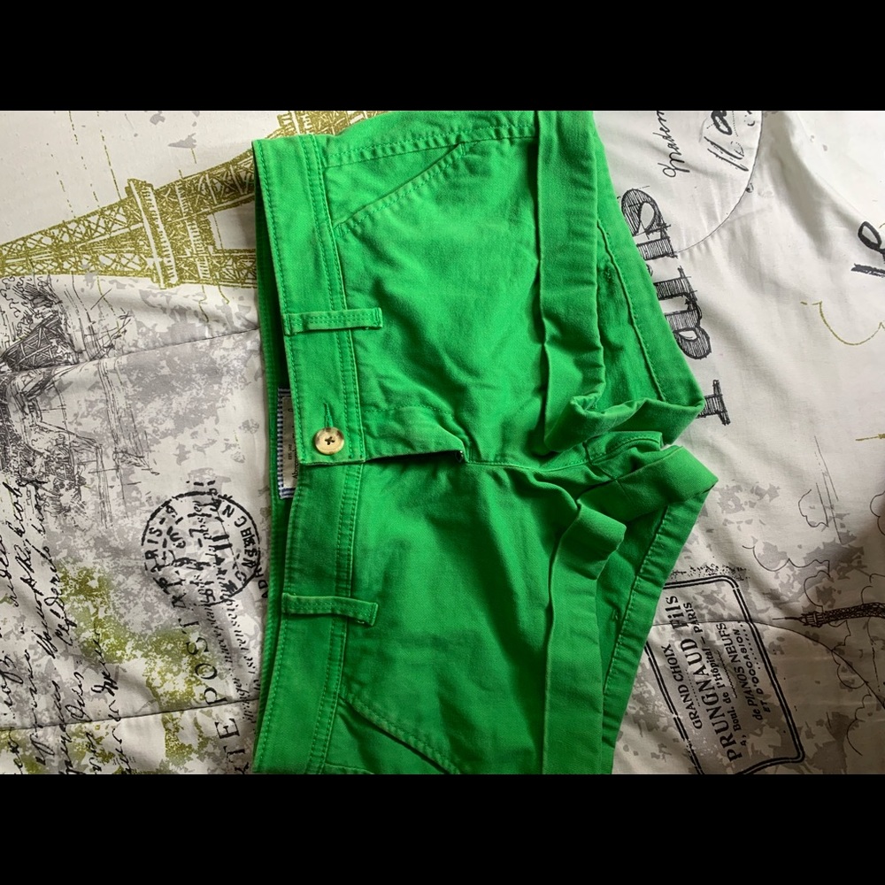 Super cute green shorts Abercrombie and Fitch